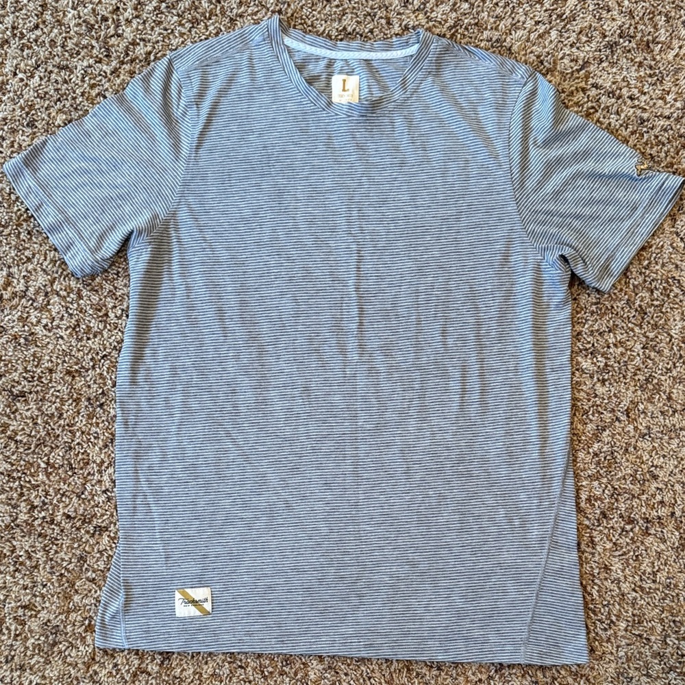 NWOT Tracksmith Horizon Short Sleeve, Large